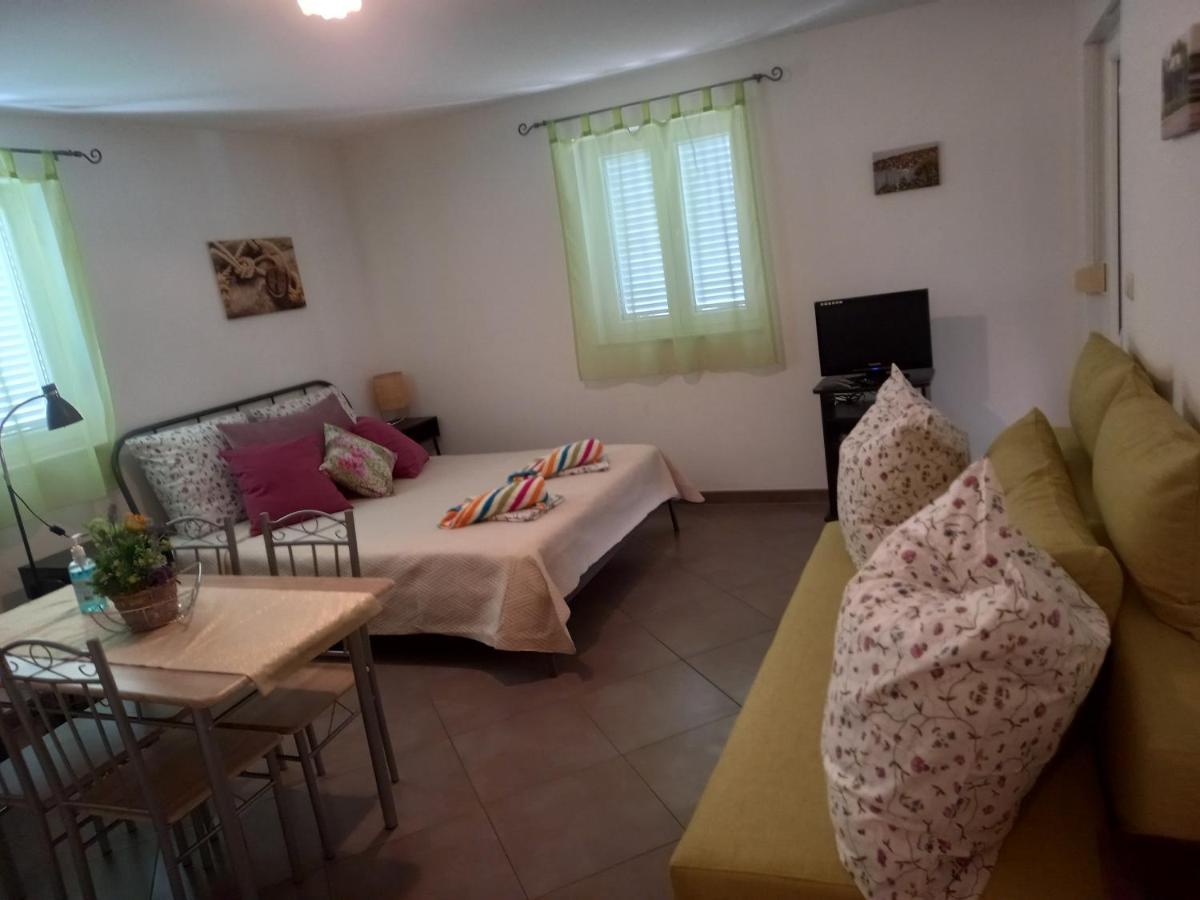 Apartmani Afrodita Сутиван Екстериор снимка